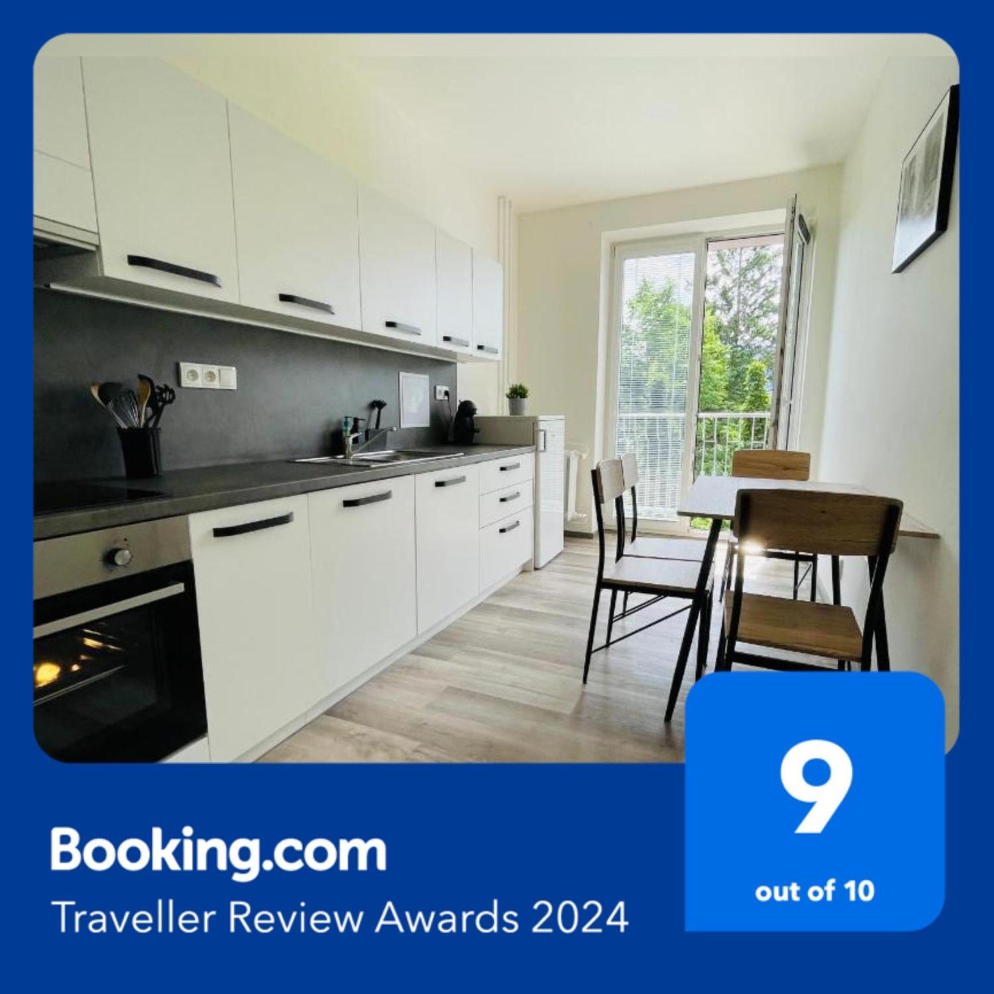 Apartamento Zarohem 2 Bedrooms In Center With Balcony