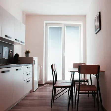 Zarohem 2 Bedrooms Apartment In Center With Balcony Brno Exterior photo